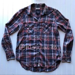 AEO American Eagle Boyfriend Fit plaid button down up fall XS